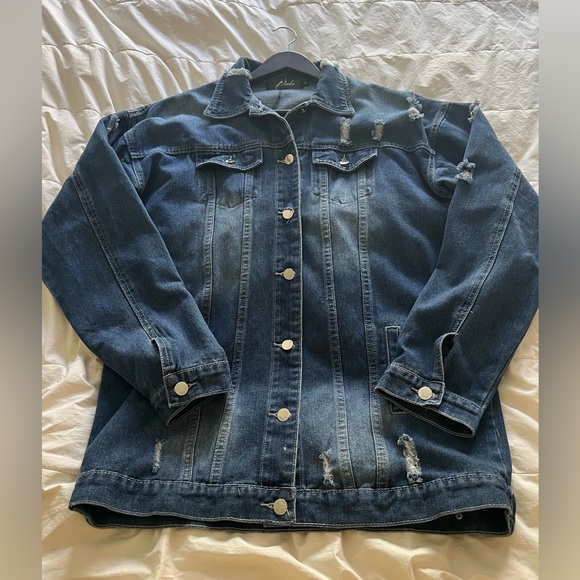 NWOT Denim Boyfriend jacket, distressed oversized jacket- Blondie - Picture 2 of 5